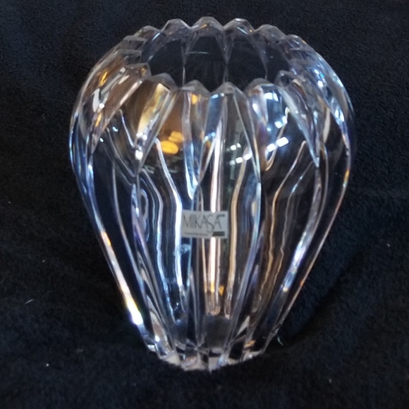 Mikasa Accents Vintage Clear Crystal Vase 7 Vase New Poshmark